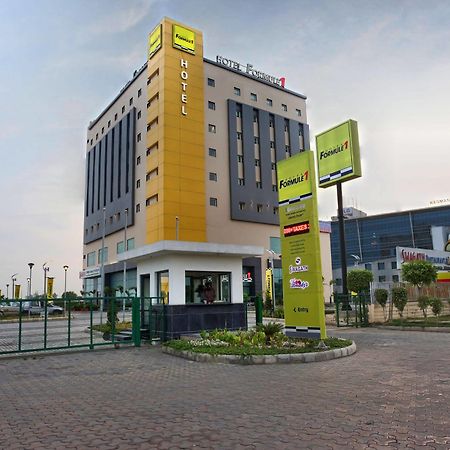 Hotel Caspia Pro Greater Noida Kültér fotó