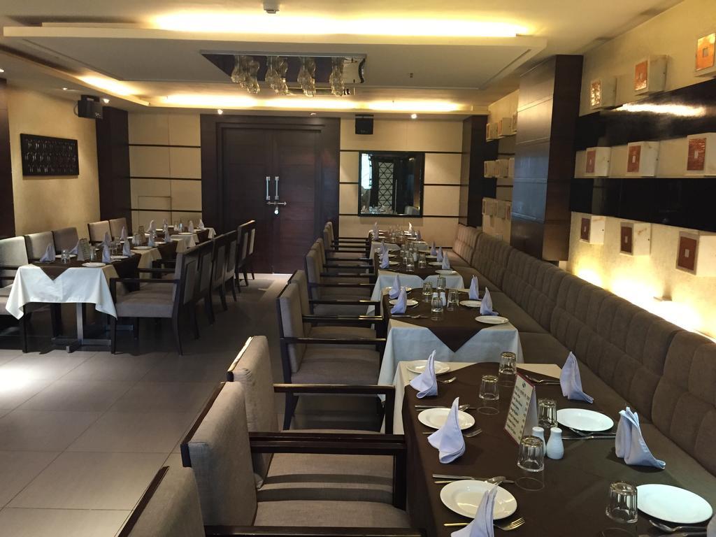 Hotel Caspia Pro Greater Noida Kültér fotó