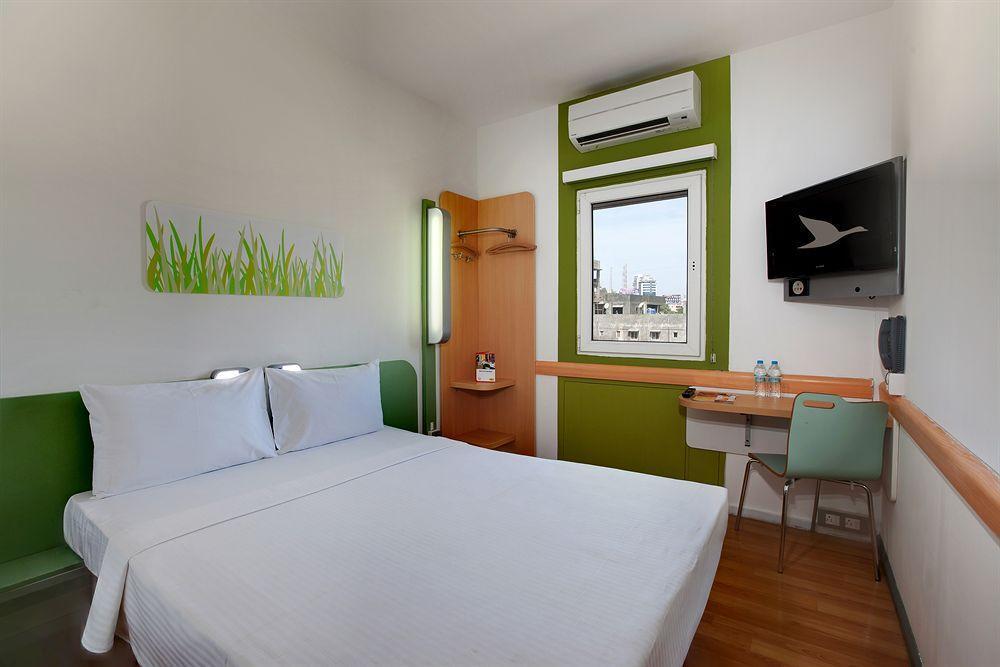 Hotel Caspia Pro Greater Noida Kültér fotó